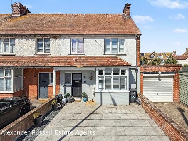 House for sale in Westbrook, Acol