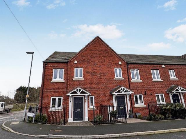 House for sale in Elmfield, Leicestershire