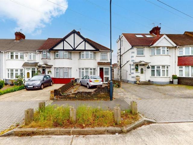House for sale in Greater London
