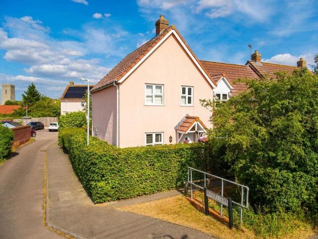 House for sale in Bedingfield, Suffolk