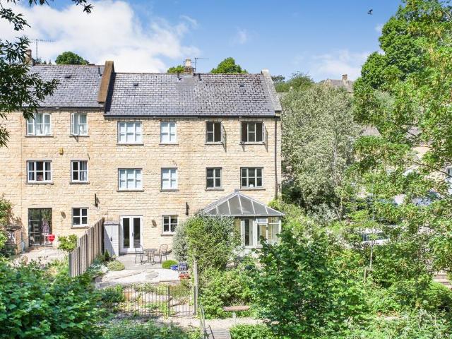 House for sale in Fossebridge, Gloucestershire