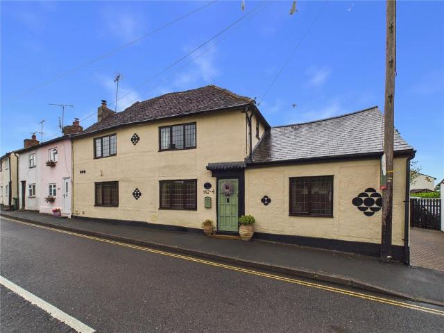House for sale in Chipping Hill, Essex