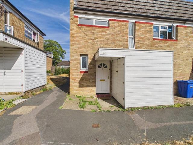 House for sale in Hanworth, Bracknell