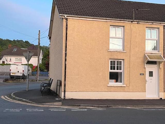House for sale in Cwmamman, Glanaman