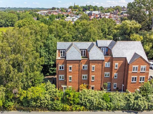 House for sale in Frodsham, Cheshire