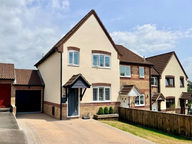 House for sale in Bickleigh, Strode