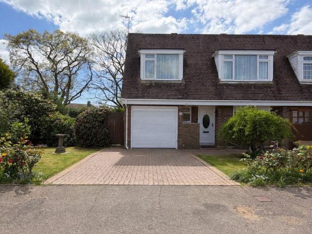 House for sale in Cooden, Heathlands