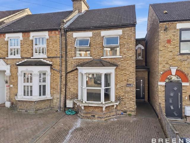 House for sale in Freezywater, Greater London