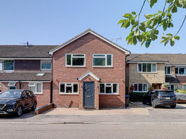 House for sale in Pouchen End, Hertfordshire