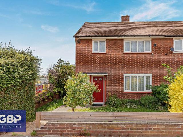 House for sale in Greater London