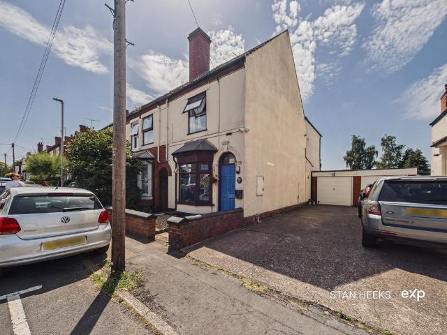 House for sale in Stourbridge, West Midlands