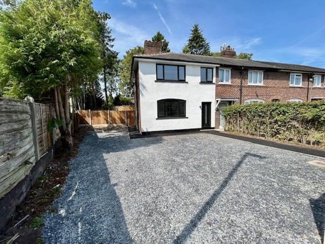House for sale in Georgia, Greater Manchester