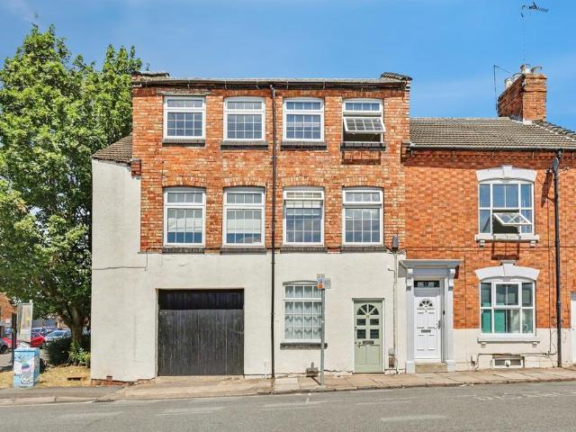 House for sale in Semilong, Northampton