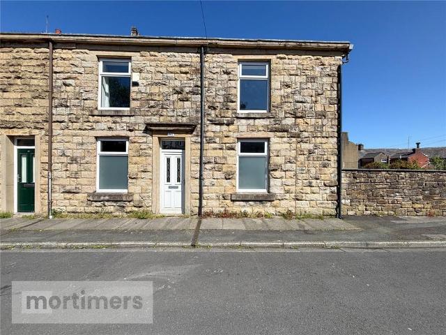 House for sale in Oakenshaw, Backburn