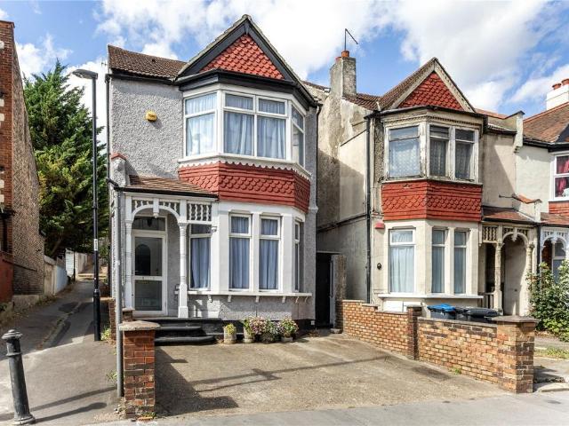 House for sale in London Borough of Croydon, Greater London