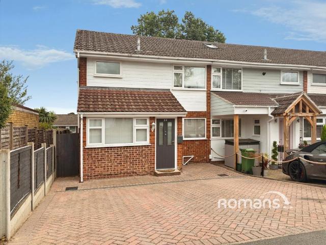 House for sale in Moulsham Green, Hart