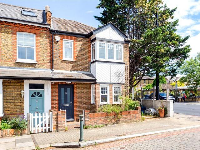 House for sale in East Sheen, Greater London