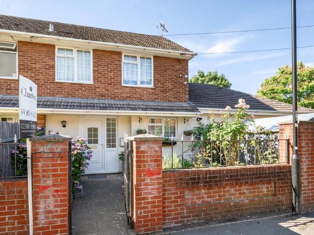 House for sale in Thornhill, City Of Southampton