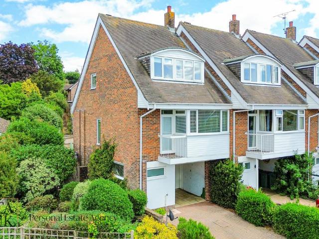 House for sale in Storrington and Sullington, Horsham