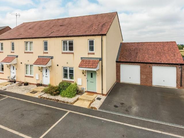 House for sale in Evershot, Oxfordshire