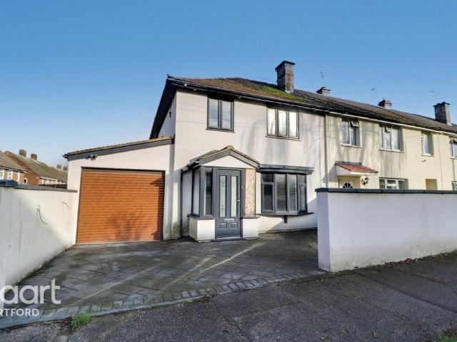 House for sale in Swanscombe and Greenhithe, Monks Orchard