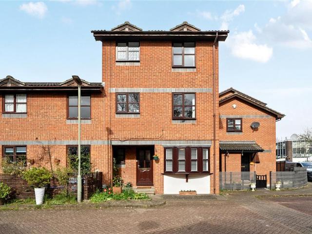 House for sale in Penge, Greater London