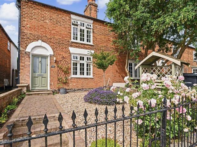 House for sale in Five Acres, Hertfordshire