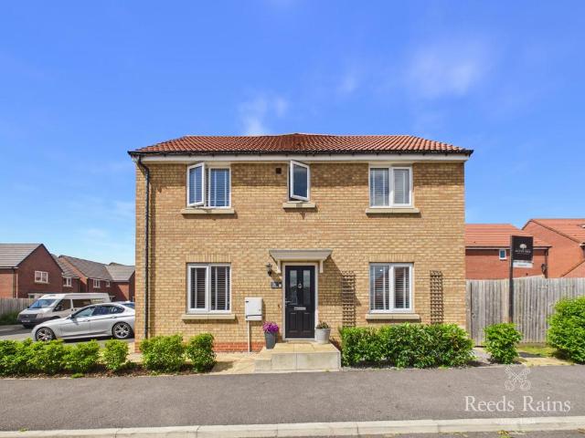 House for sale in East Ayton, North Yorkshire
