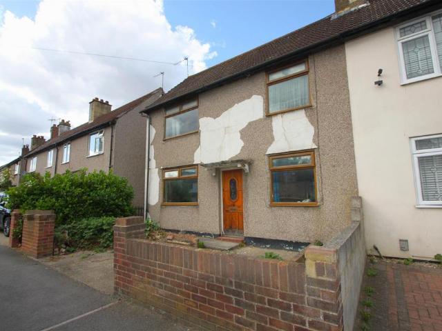 House for sale in Crayford, Greater London