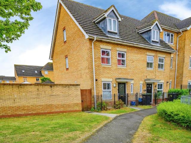House for sale in Leagrave, Luton