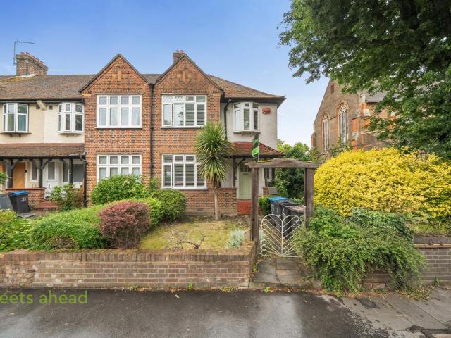 House for sale in London Borough of Croydon, Thornton Heath