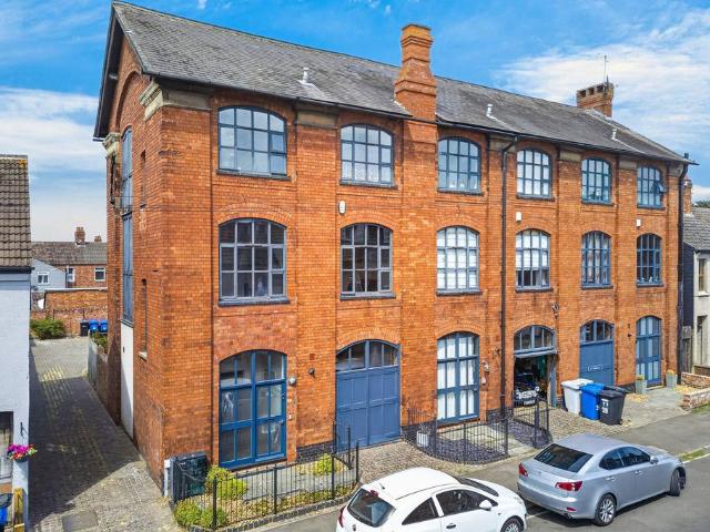 House for sale in Brambleside, Kettering