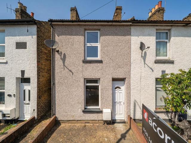 House for sale in Slade Green, Greater London