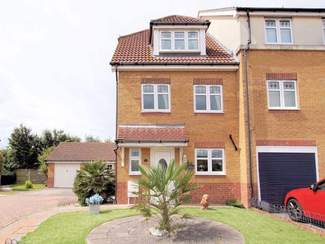 House for sale in Lee-on-the-Solent, Middlecroft