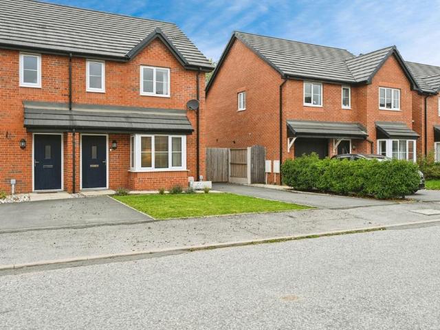 House for sale in Westleigh, Wigan
