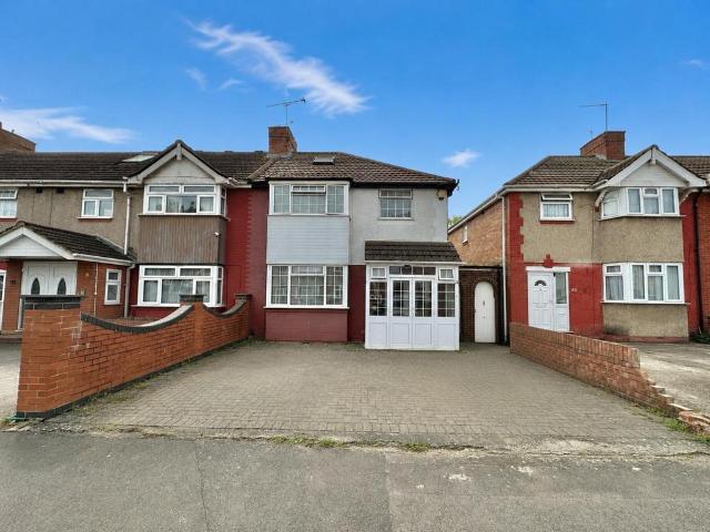 House for sale in Yeading, Greater London