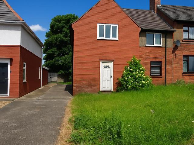 House for sale in Thurnscoe