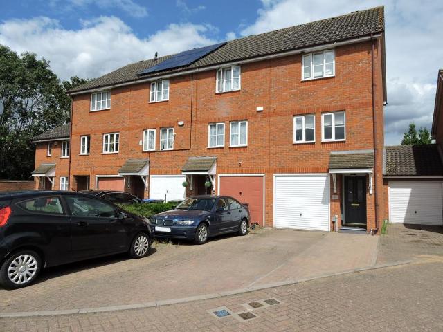 House for sale in Carterhatch, Greater London