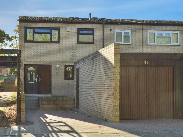 House for sale in Downs Barn, Milton Keynes