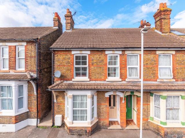 House for sale in Grove Park, Swale