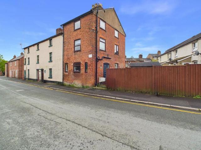 House for sale in Oswestry, Shropshire