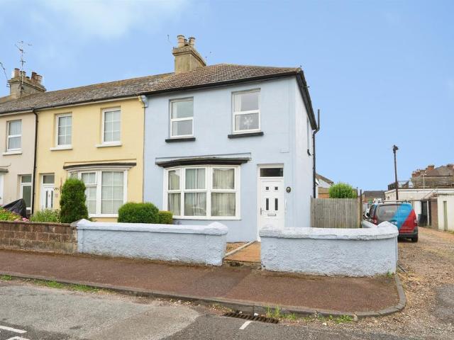 House for sale in Roselands, Eastbourne