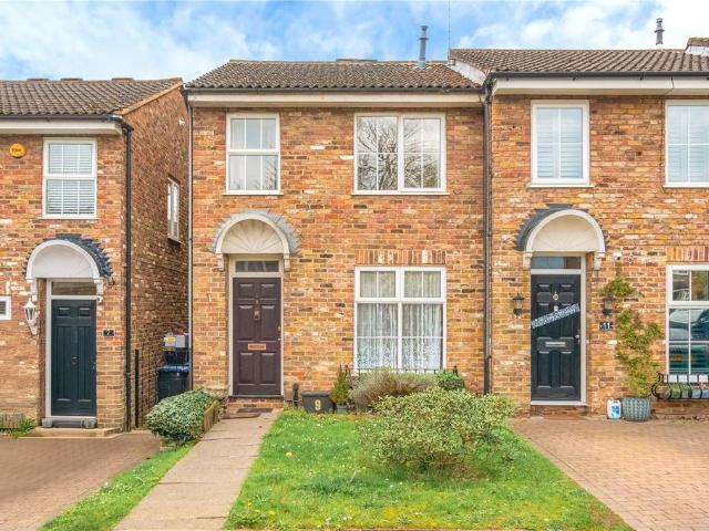 House for sale in Iver