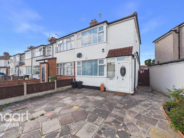 House for sale in London Borough of Havering, Greater London