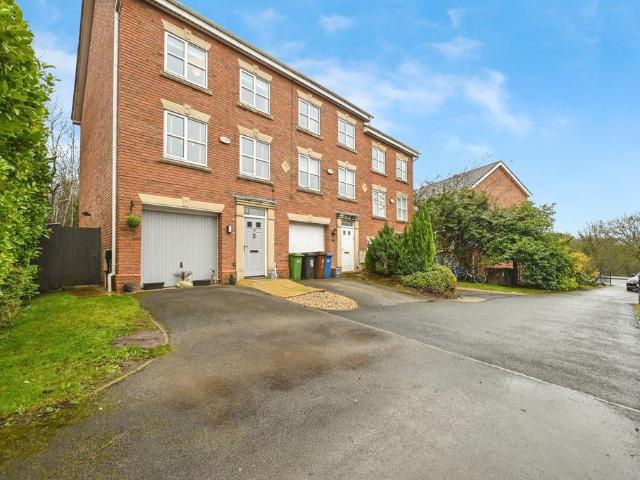 House for sale in Gathurst, Wigan