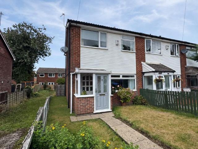 House for sale in Haugh Square, Burnedge