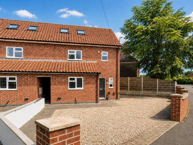 House for sale in Bishopthorpe, York