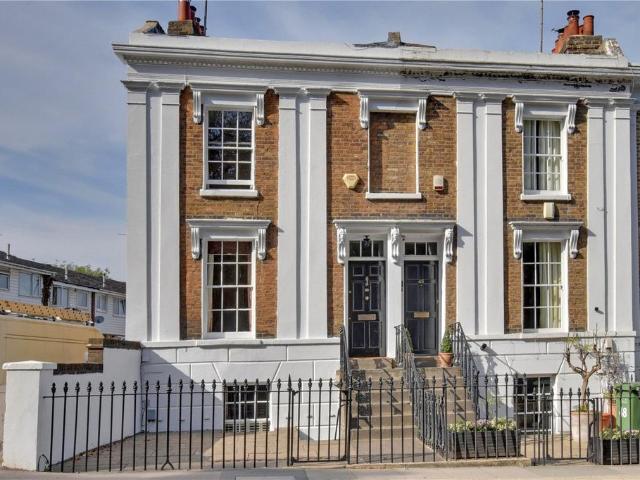 House for sale in Woolwich Dockyard, Greater London