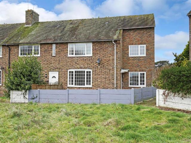 House for sale in Ford, Clapham