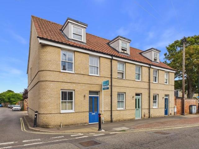 House for sale in Moreton Hall, Chedburgh